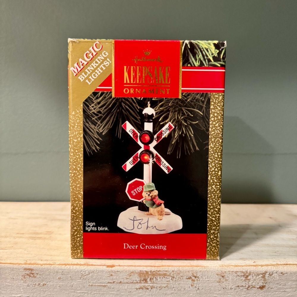 1990 Hallmark Keepsake Deer Crossing Vintage Ornament with Magic Blinking Lights - Picture 6 of 7